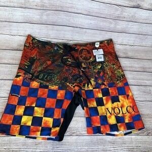 VOLCOM BOARD SHORTS